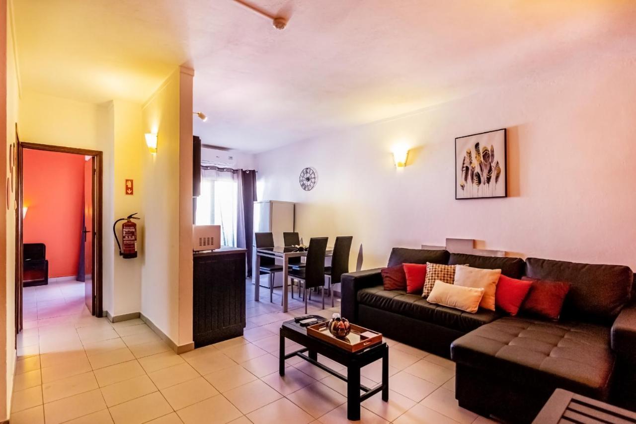 Apartment In Praia Da Rocha With A-C, Terrace In ปอร์ติเมา ภายนอก รูปภาพ
