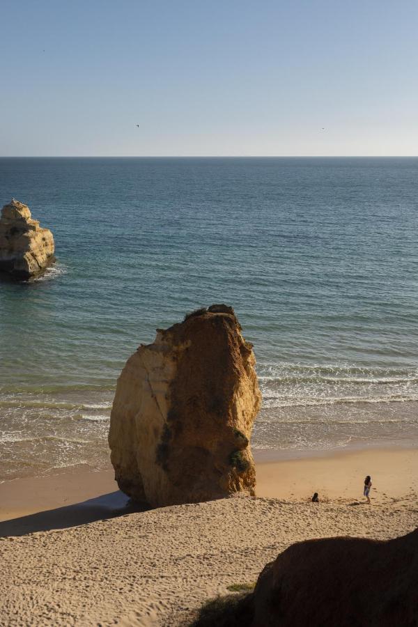 Apartment In Praia Da Rocha With A-C, Terrace In ปอร์ติเมา ภายนอก รูปภาพ